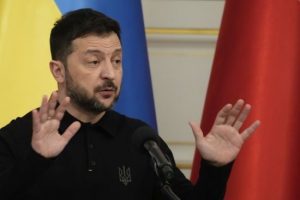 “Це зло, яке не зупиниться саме по собі”: Зеленський відреагував на російський удар по Суджі