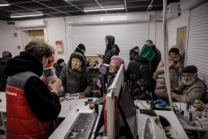 Попри переговори, краще не стає: у Покровську закривають останнє відділення “Нової пошти” (фото)