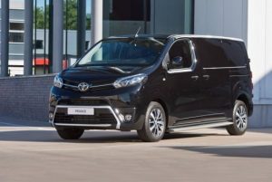 На Закарпатті музей хотів купити авто за 1,9 млн грн: деталі скандалу