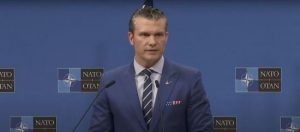 “Усвідомлення реальності не означає поступок агресору”: Гегсет зробив гучну заяву