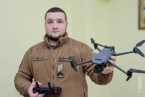 «Самі теж потрапляли під обстріли»: історія вінницького військового на фронті
