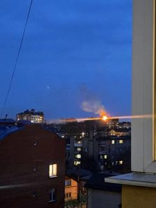 В Івано-Франківську прогримів вибух біля залізничного вокзалу, є потерпілі — ЗМІ (фото)