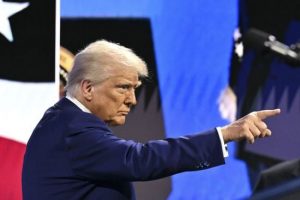 Трамп заступився за Путіна: господар Кремля не змушував Стіва Віткоффа чекати на зустріч