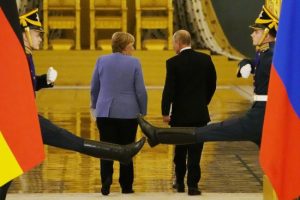 Колишня канцлерка Німеччини Ангела Меркель засудила Путіна за те, що він зробив з Україною – Spiegel