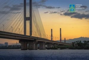Киянина засудили за фейкове повідомлення про підрив Південного мосту: скільки отримав