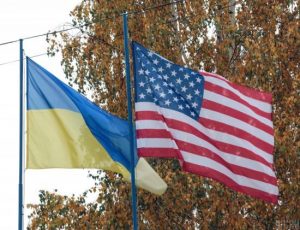 США розглядають можливість припинення всієї військової допомоги Україні – Washington Post