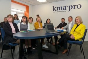 Агропромислові кластери, індустріальні парки та рекреаційні зони для реабілізтації – українські громади перезентували бачення повоєнної відбудови