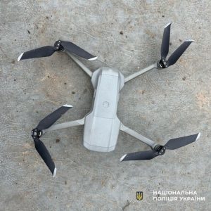 Вкрав дрон із могили військового: поліція викрила зловмисника
