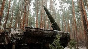 Нічна атака БпЛА, РФ змінює тактику штурмів на фронті: головні новини ночі 27 квітня 2025 року