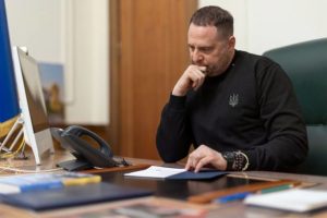 “Треба переходити на зрозумілу мову”: у Зеленського відреагували на атаку РФ по Києву
