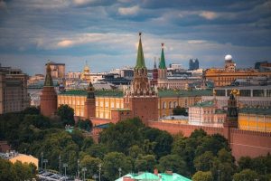 У Кремлі відреагували на дозвіл бити по Росії далекобійними ракетами