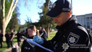 Чоловік напав на поліцейських в Одесі: що відомо про інцидент у роковини трагедії 2 травня