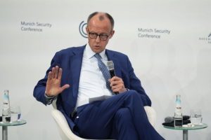 Канцлер Німеччини Мерц відповів, коли планує відвідати Україну