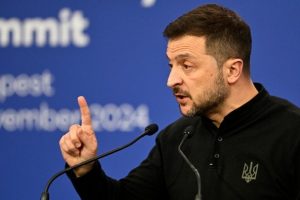 Зеленський доручив прискорити створення українських балістичних ракет