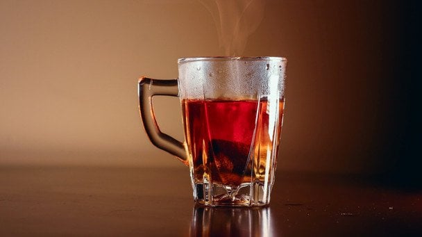 Популярний напій, який регулює кров’яний тиск і покращує кровообіг: мало хто знає про ці його корисні властивості