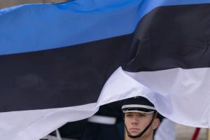 Естонія припиняє виплати пенсій мешканцям країни з громадянством РФ