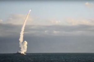 РФ вивела у Чорне море кораблі з “Калібрами”: скільки ракет загрожують Україні