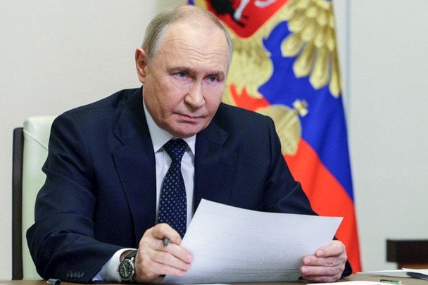 Путін терміново приїхав до Кремля: з’явилося відео