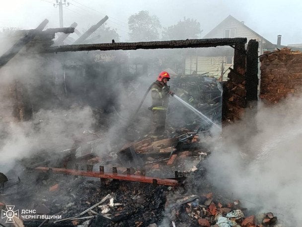 Удар по Прилуках: Зеленський відреагував на загибель родини рятувальника — що він сказав