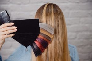 Колір волосся, який пасує всім жінкам: чому експерти так вважають