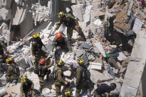 Що відомо про долю українців в Ірані та Ізраїлі: Зеленський розповів