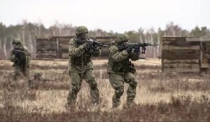 “Анклав” окупантів у Кіндрашівці: ворог заблокований у центрі села без підтримки