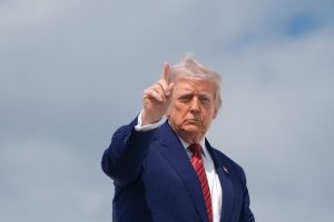 Трамп скасував санкції проти низки російських компаній і банків: що відомо (оновлено)